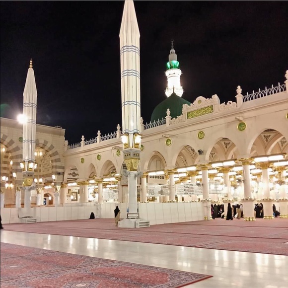 Meet your Posher, R - Picture 1 of 1